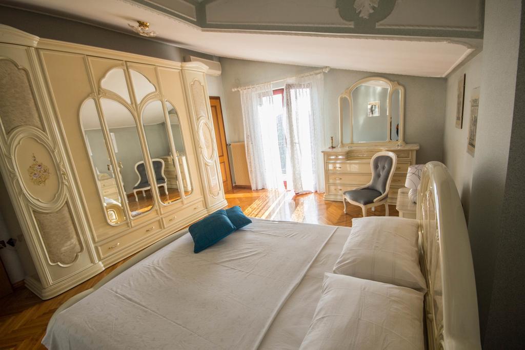Apartments Lidija Umag Eksteriør billede