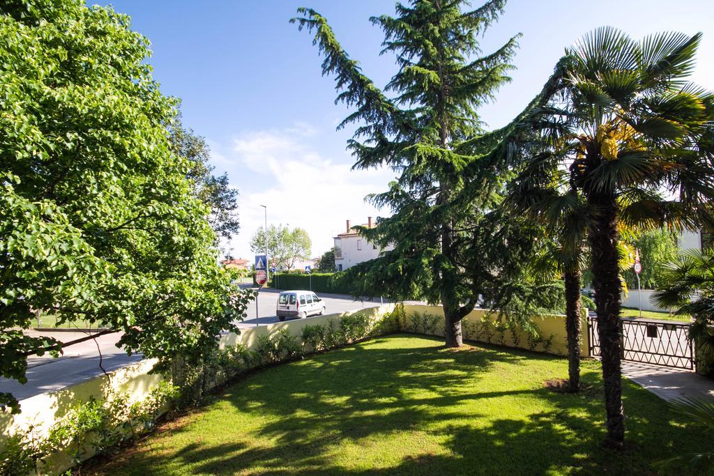 Apartments Lidija Umag Eksteriør billede